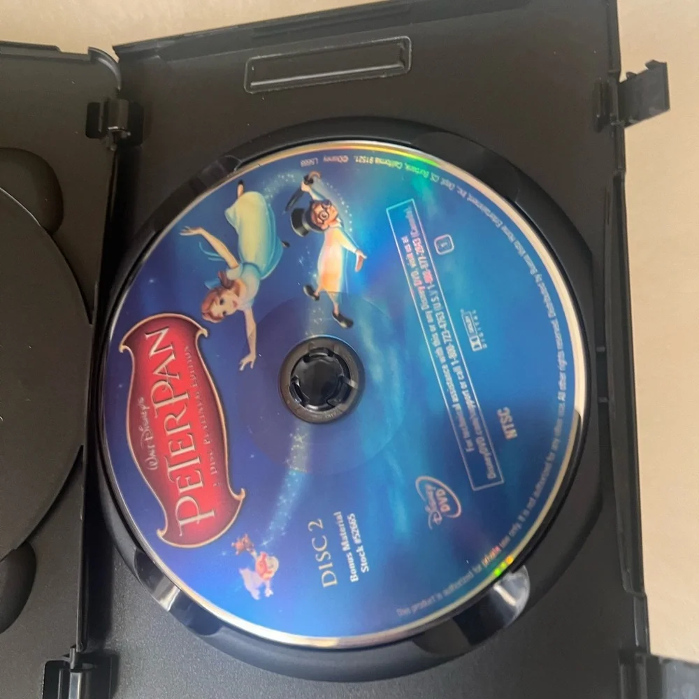 Disney DVD Collection: Peter Pan, Finding Nemo, Monsters, Inc. - Multicolor